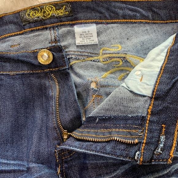 Old School Junior Dark Wash Straight Leg Blue Jeans - Picture 9 of 11